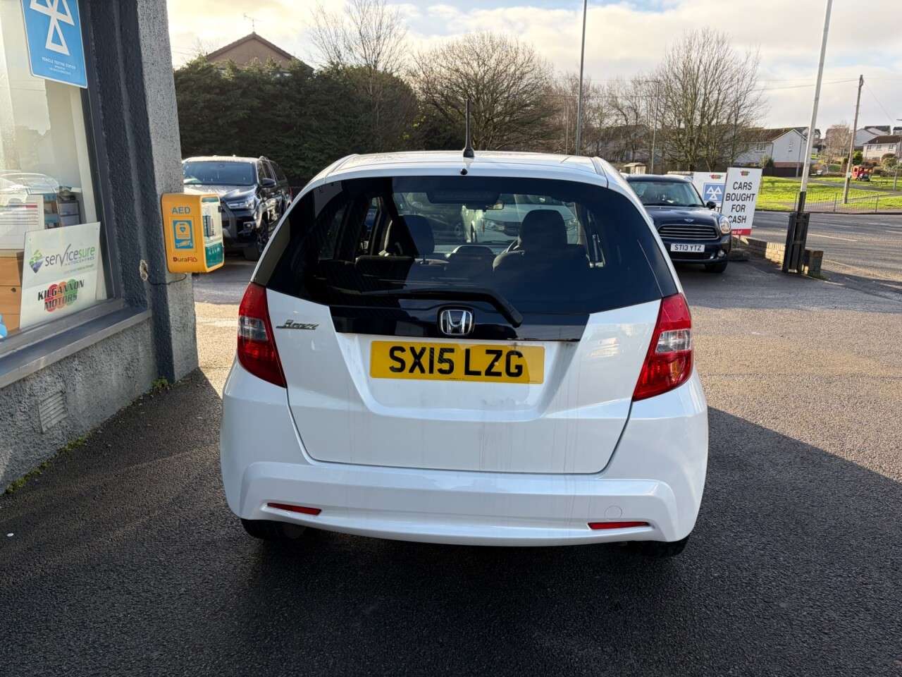 A 2015 HONDA JAZZ 1.4 i-VTEC ES Plus Hatchback 5dr Petrol Manual Euro 5 (99 ps) A 2015 HONDA JAZZ 1.4 i-VTEC ES Plus Hatchback 5dr Petrol Manual Euro 5 (99 ps)