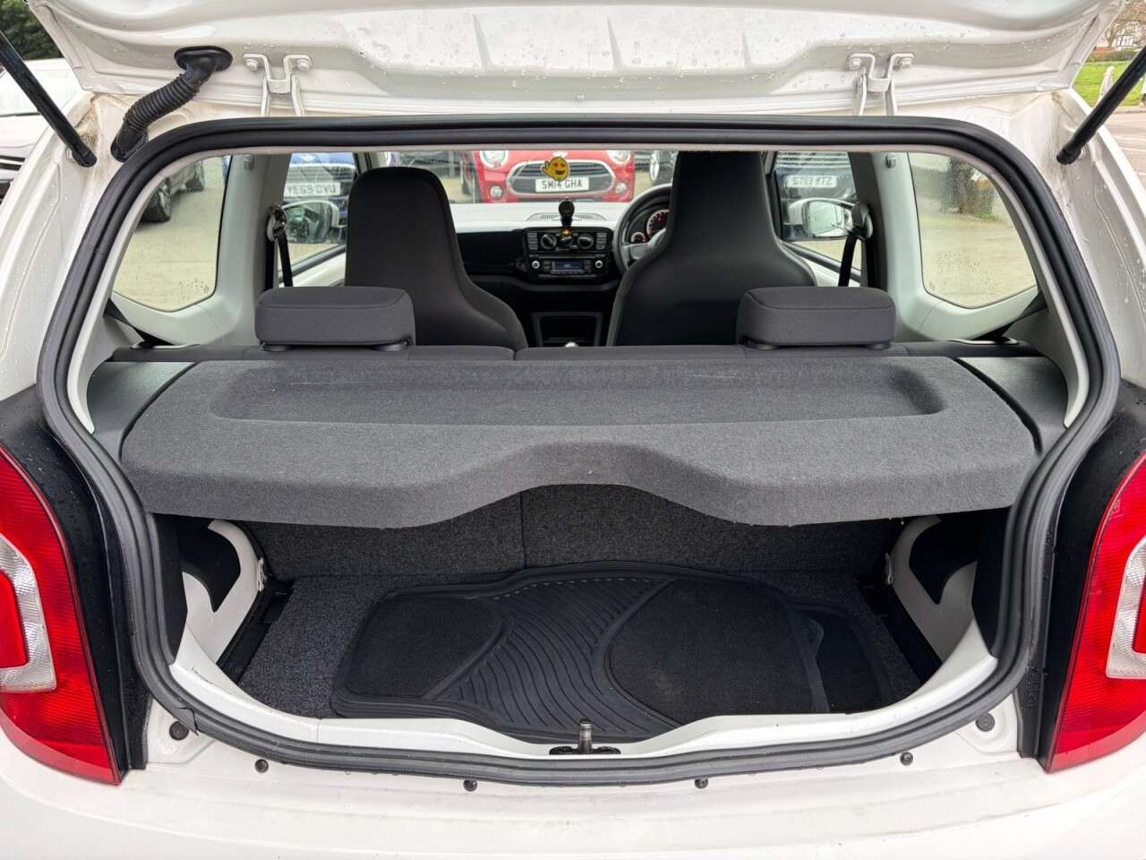 2015 VOLKSWAGEN UP! 2015 VOLKSWAGEN UP!