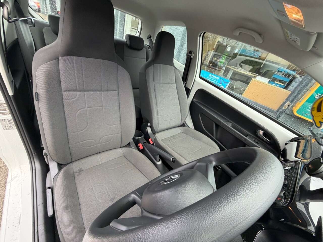 2015 VOLKSWAGEN UP! 2015 VOLKSWAGEN UP!