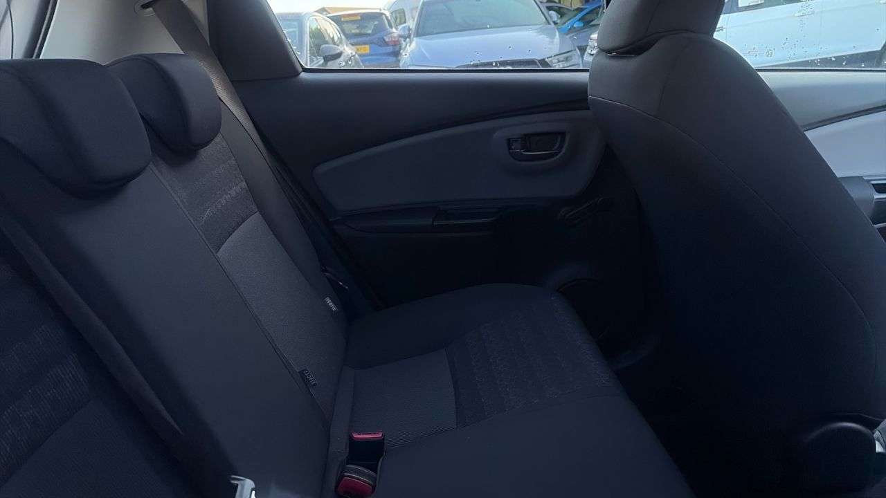 2016 TOYOTA YARIS 2016 TOYOTA YARIS