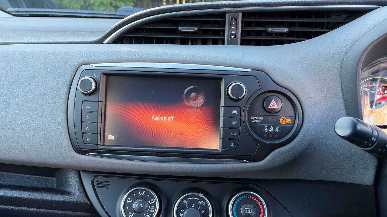 2016 TOYOTA YARIS 2016 TOYOTA YARIS