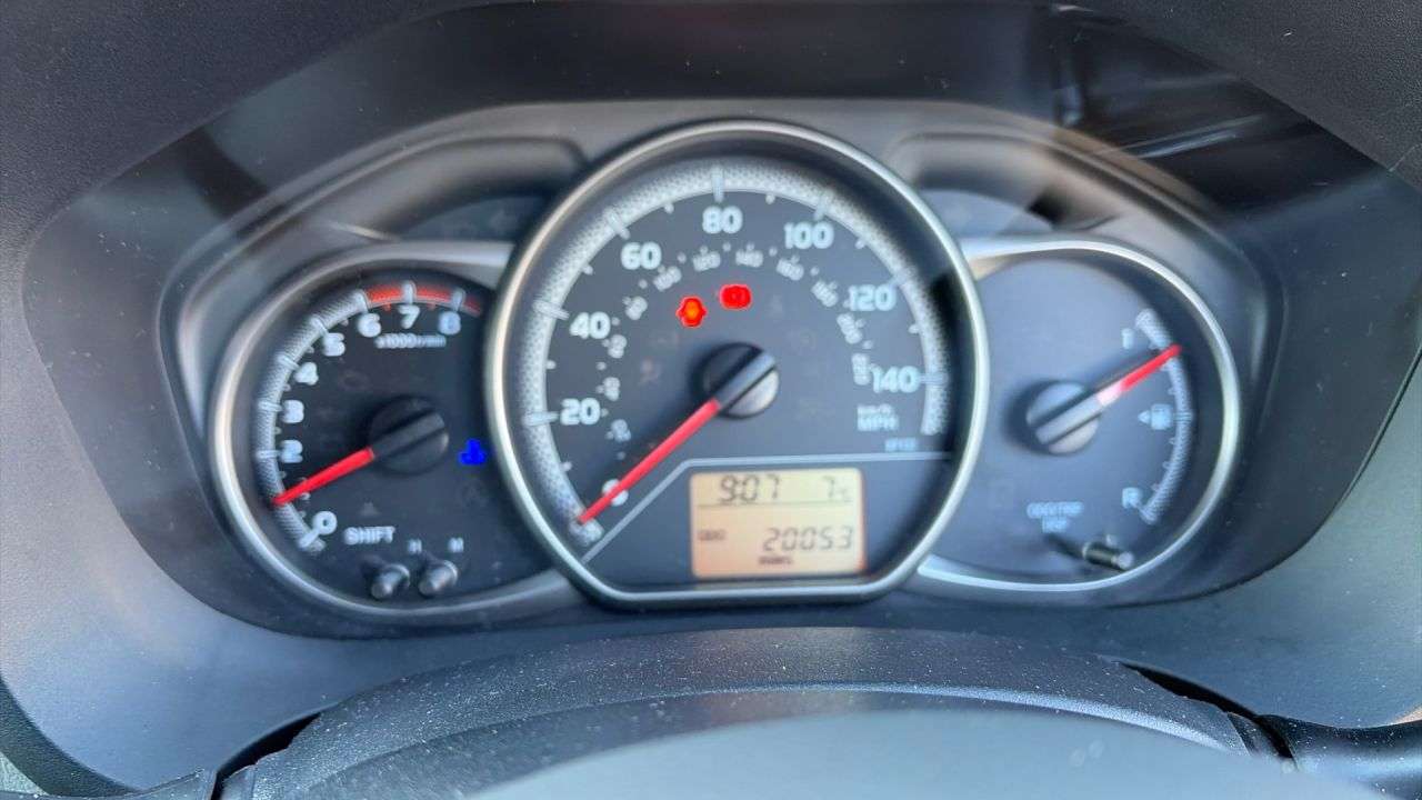 2016 TOYOTA YARIS 2016 TOYOTA YARIS