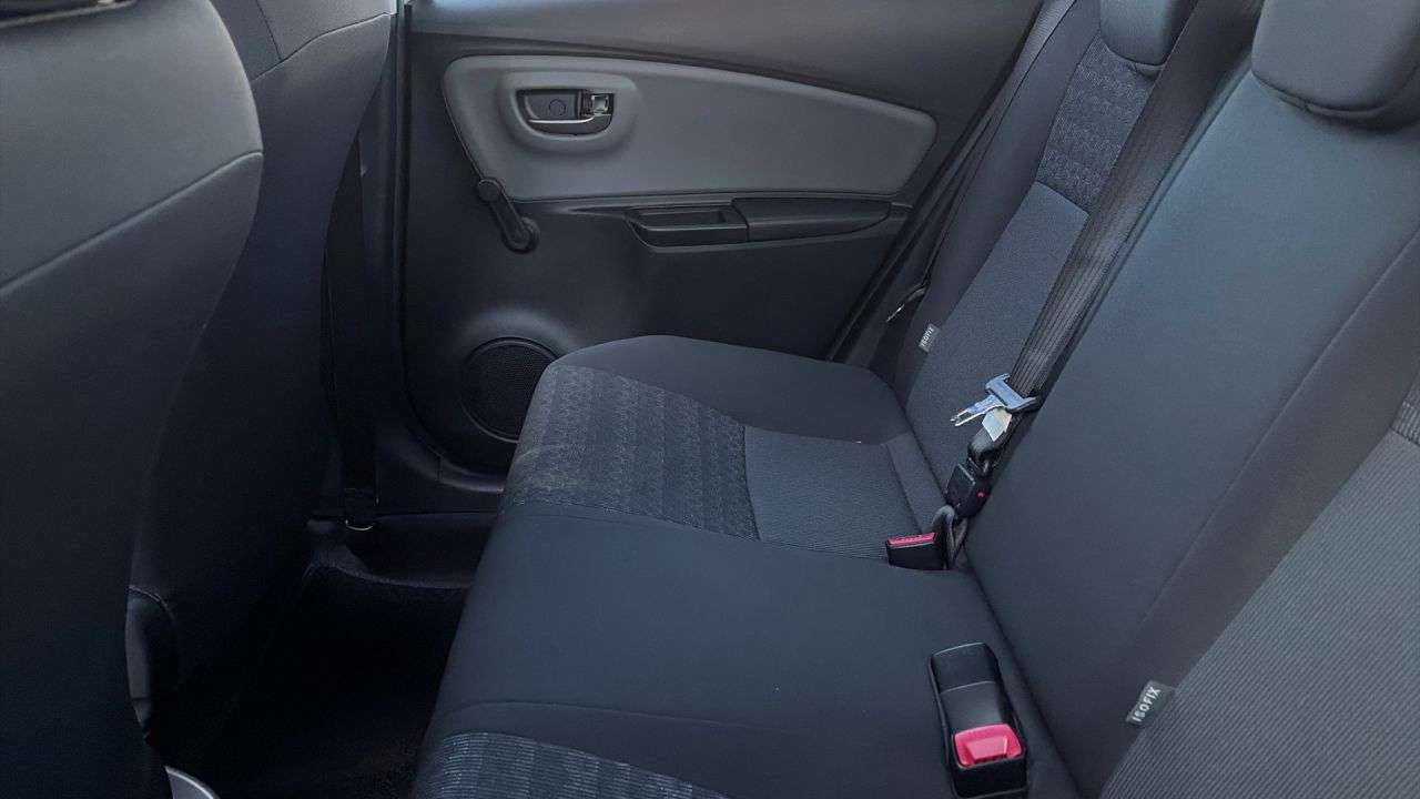 2016 TOYOTA YARIS 2016 TOYOTA YARIS