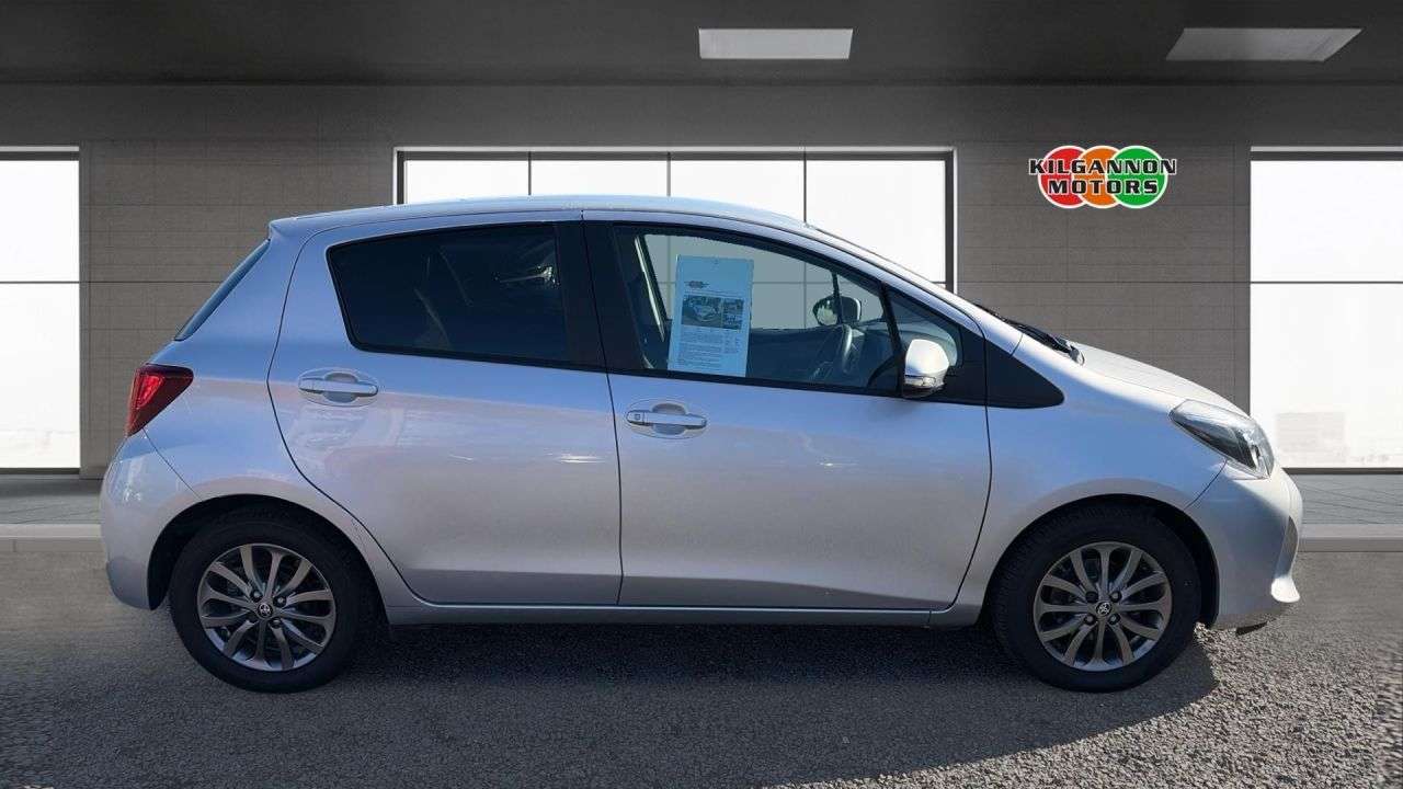 2016 TOYOTA YARIS 2016 TOYOTA YARIS