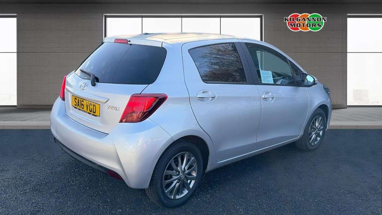 2016 TOYOTA YARIS 2016 TOYOTA YARIS