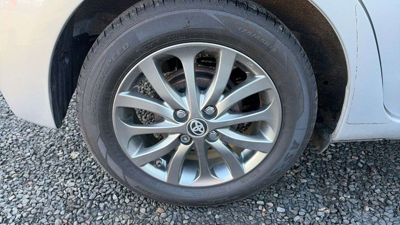 2016 TOYOTA YARIS 2016 TOYOTA YARIS