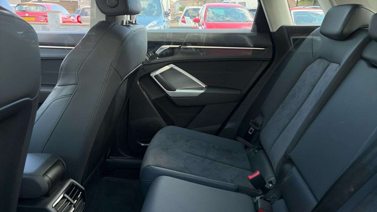 2019 AUDI Q3 2019 AUDI Q3