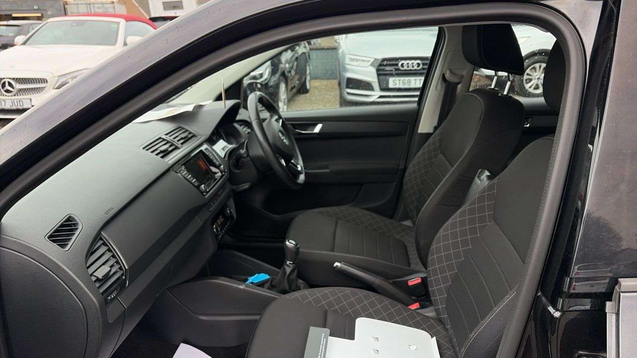 2015 SKODA FABIA 2015 SKODA FABIA