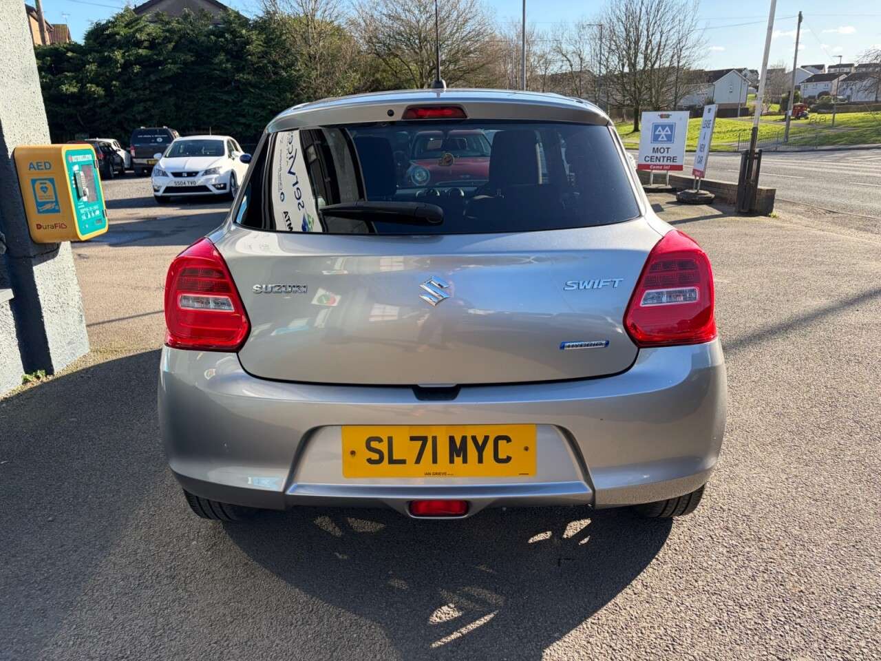 A 2021 SUZUKI SWIFT 1.2 Dualjet MHEV SZ-L Hatchback 5dr Petrol Hybrid Manual Euro 6 (s/s) (83 p A 2021 SUZUKI SWIFT 1.2 Dualjet MHEV SZ-L Hatchback 5dr Petrol Hybrid Manual Euro 6 (s/s) (83 p