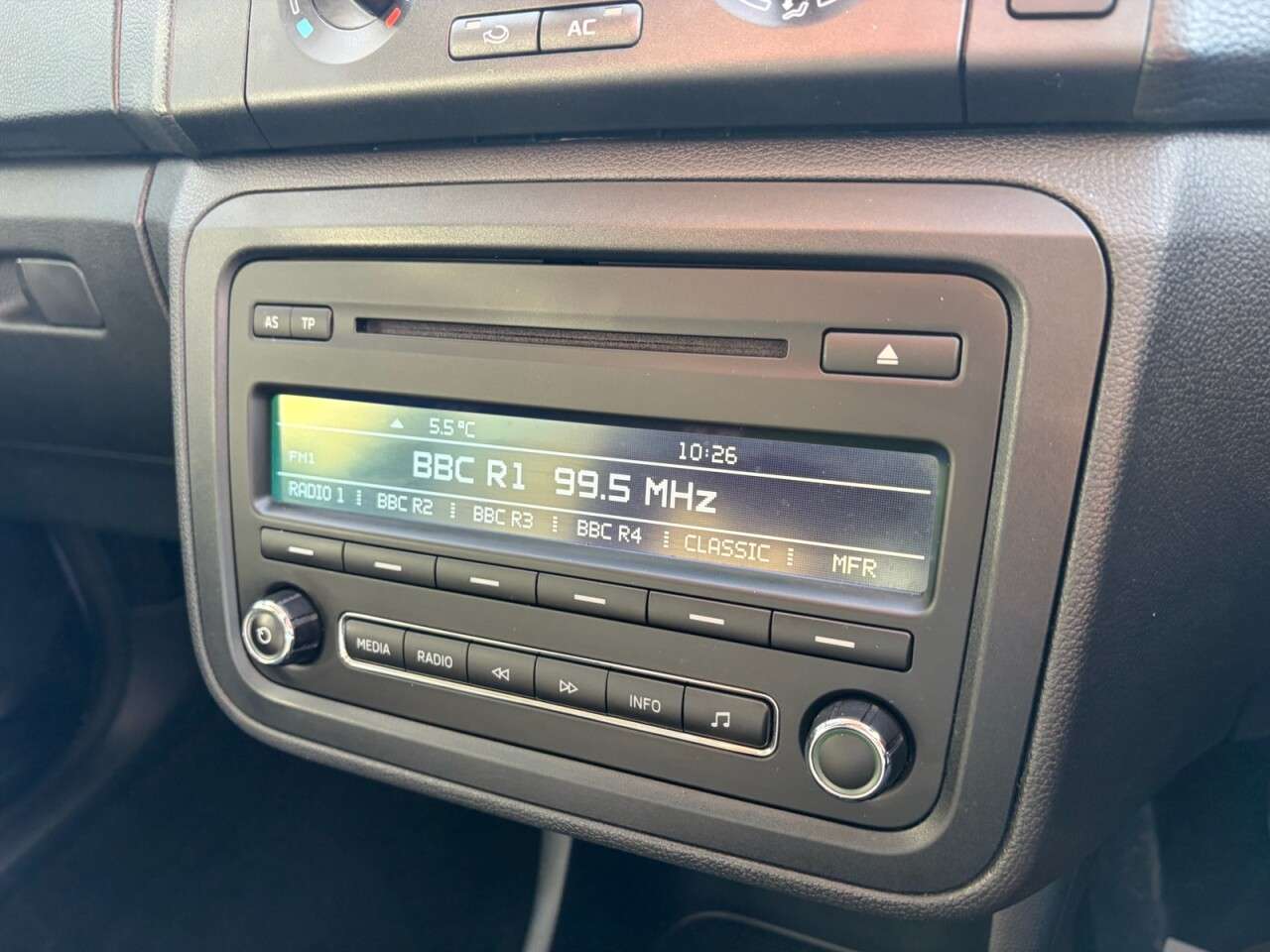 2014 SKODA FABIA 2014 SKODA FABIA