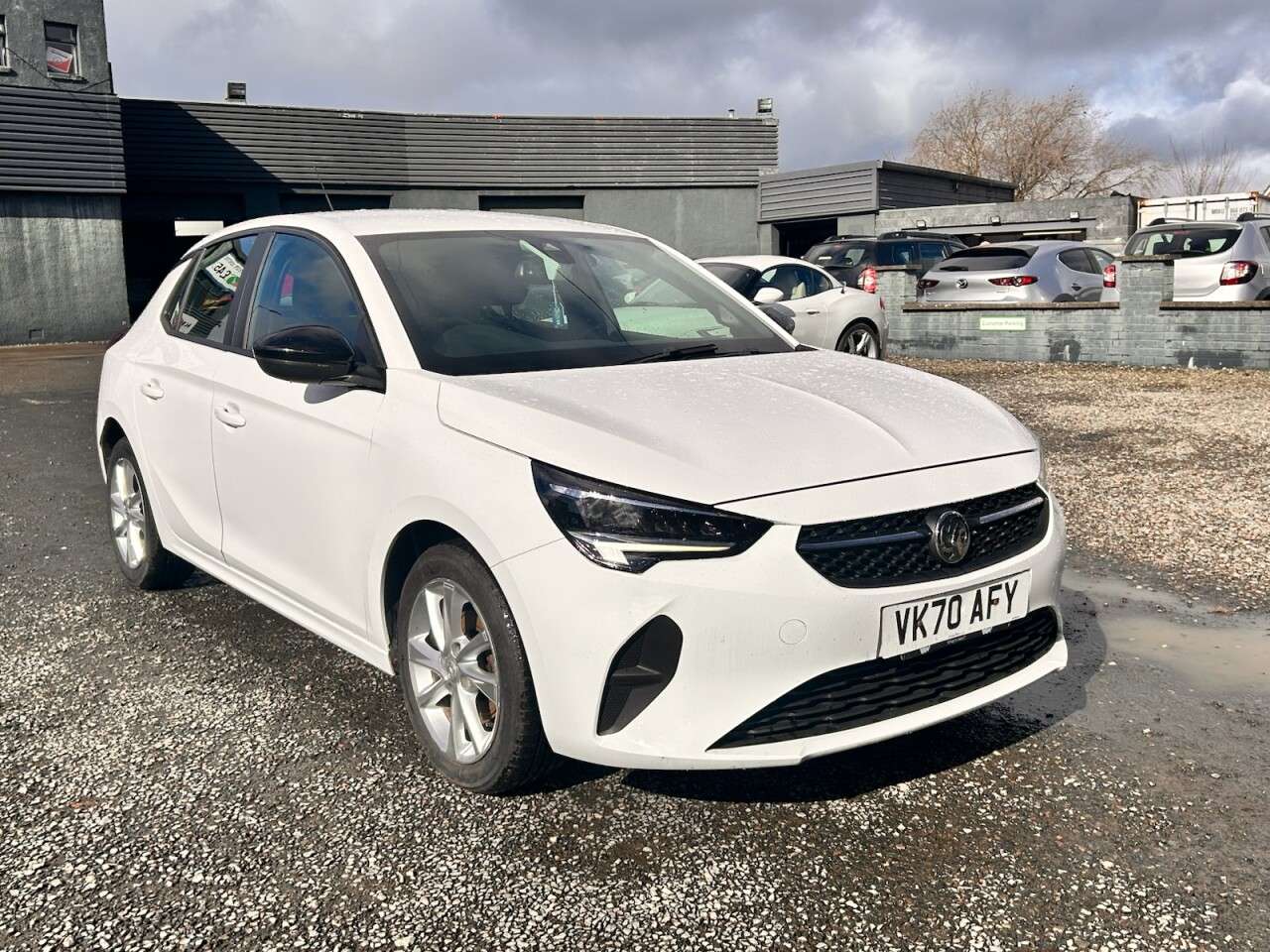 A 2020 VAUXHALL CORSA 1.2 SE Premium Hatchback 5dr Petrol Manual Euro 6 (75 ps) A 2020 VAUXHALL CORSA 1.2 SE Premium Hatchback 5dr Petrol Manual Euro 6 (75 ps)