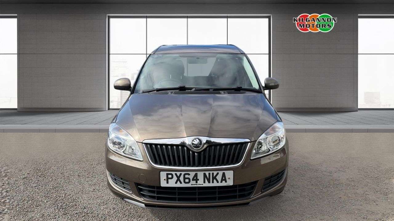 A 2014 SKODA ROOMSTER 1.2 TSI SE MPV 5dr Petrol DSG Euro 5 (105 ps) A 2014 SKODA ROOMSTER 1.2 TSI SE MPV 5dr Petrol DSG Euro 5 (105 ps)