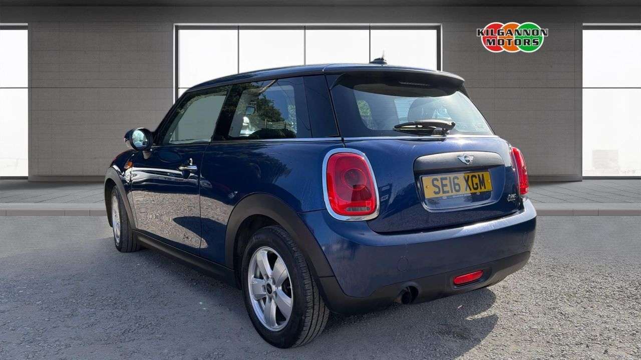 A 2016 MINI HATCH 1.2 One Hatchback 3dr Petrol Manual Euro 6 (s/s) (102 ps) A 2016 MINI HATCH 1.2 One Hatchback 3dr Petrol Manual Euro 6 (s/s) (102 ps)