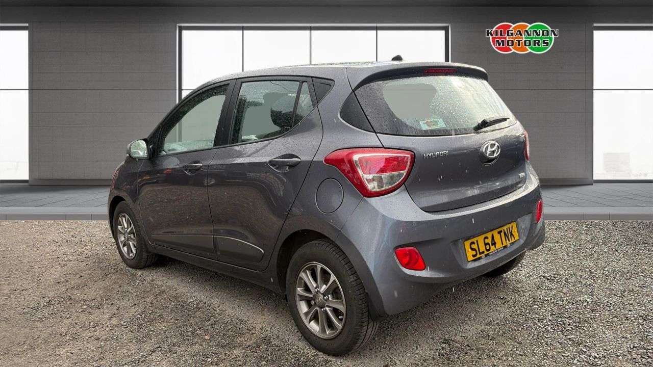 A 2014 HYUNDAI I10 1.2 Premium Hatchback 5dr Petrol Manual Euro 5 (87 ps) A 2014 HYUNDAI I10 1.2 Premium Hatchback 5dr Petrol Manual Euro 5 (87 ps)