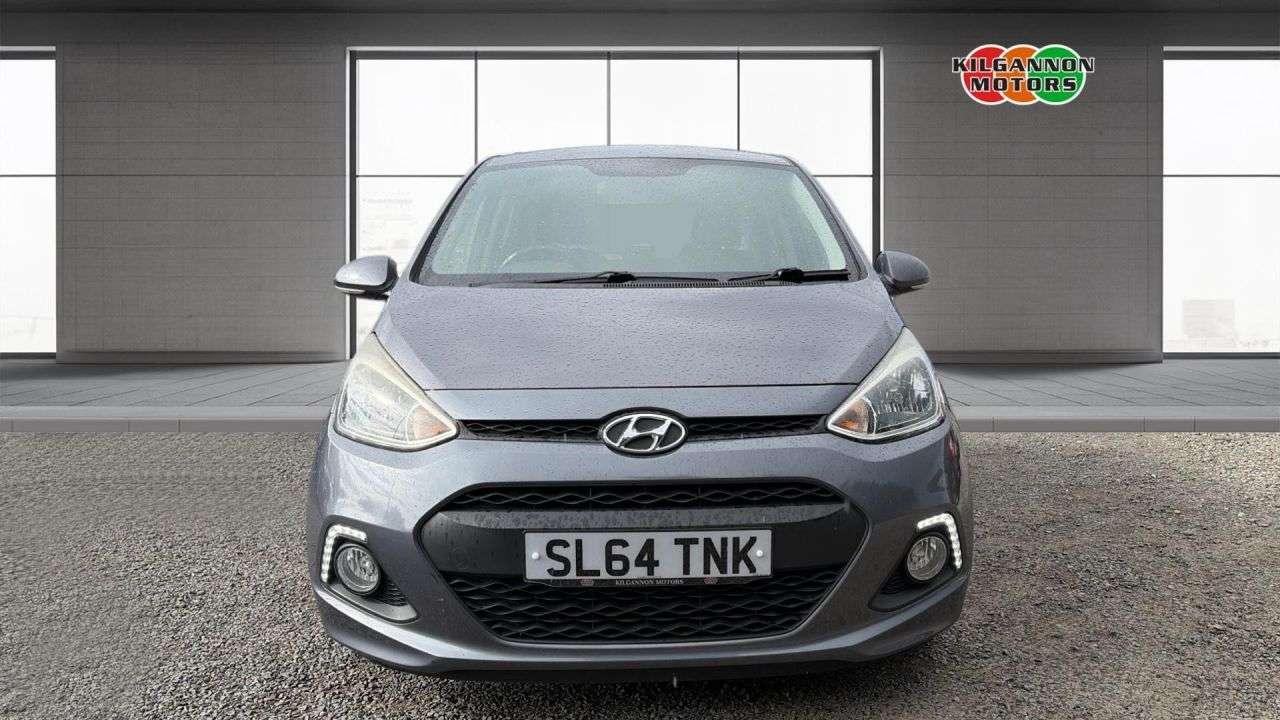 A 2014 HYUNDAI I10 1.2 Premium Hatchback 5dr Petrol Manual Euro 5 (87 ps) A 2014 HYUNDAI I10 1.2 Premium Hatchback 5dr Petrol Manual Euro 5 (87 ps)