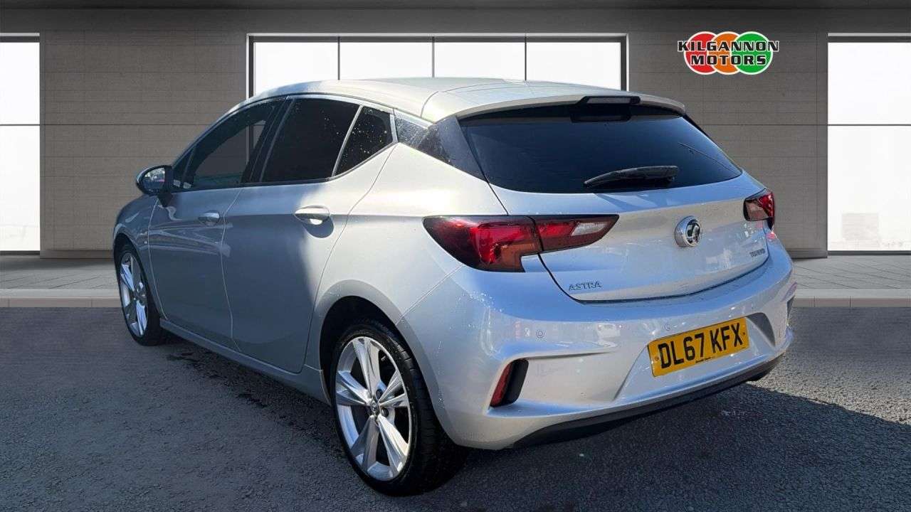A 2018 VAUXHALL ASTRA 1.4i Turbo SRi VX Line Hatchback 5dr Petrol Manual Euro 6 (150 ps) A 2018 VAUXHALL ASTRA 1.4i Turbo SRi VX Line Hatchback 5dr Petrol Manual Euro 6 (150 ps)