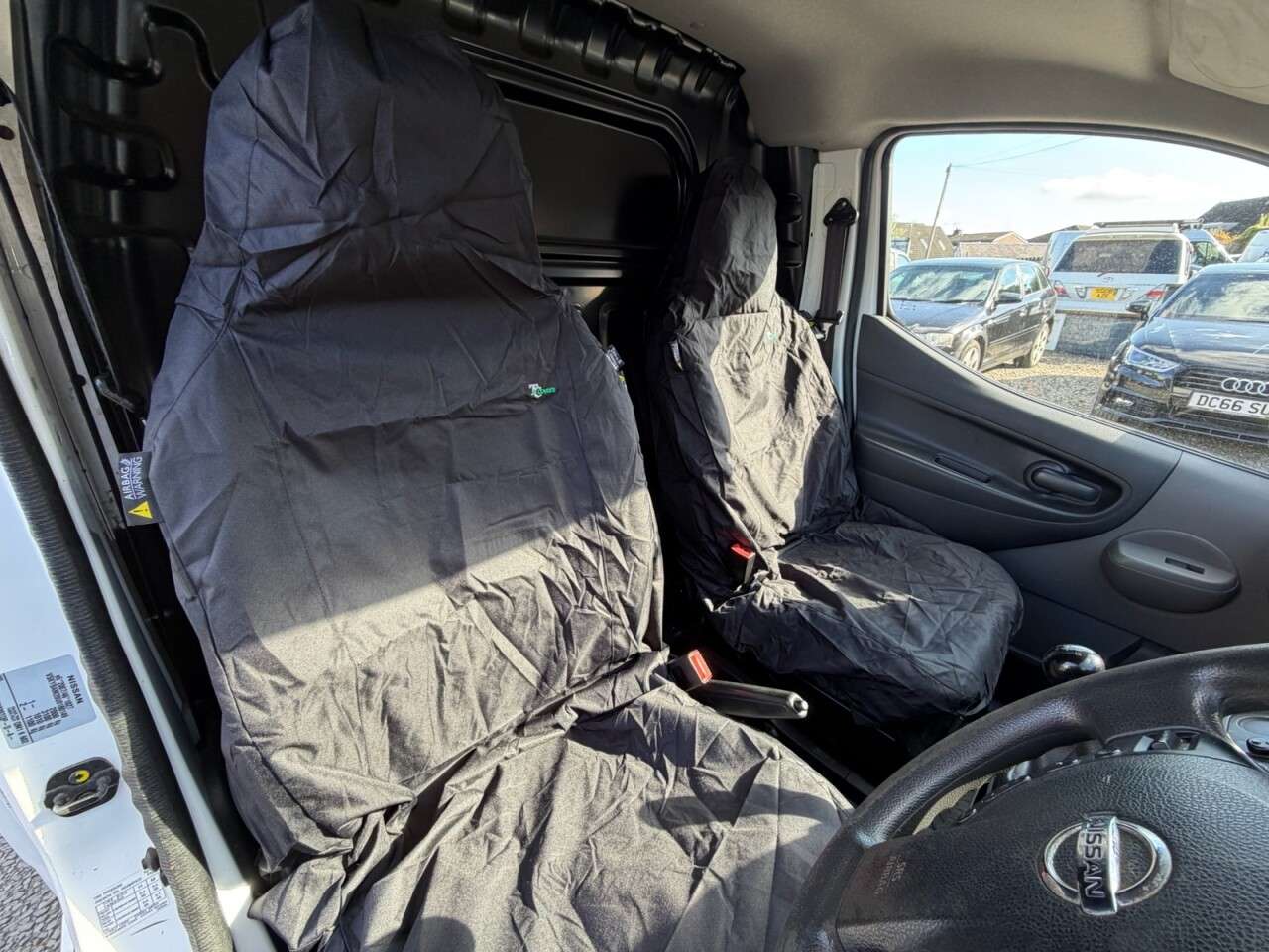 2019 NISSAN NV200 2019 NISSAN NV200