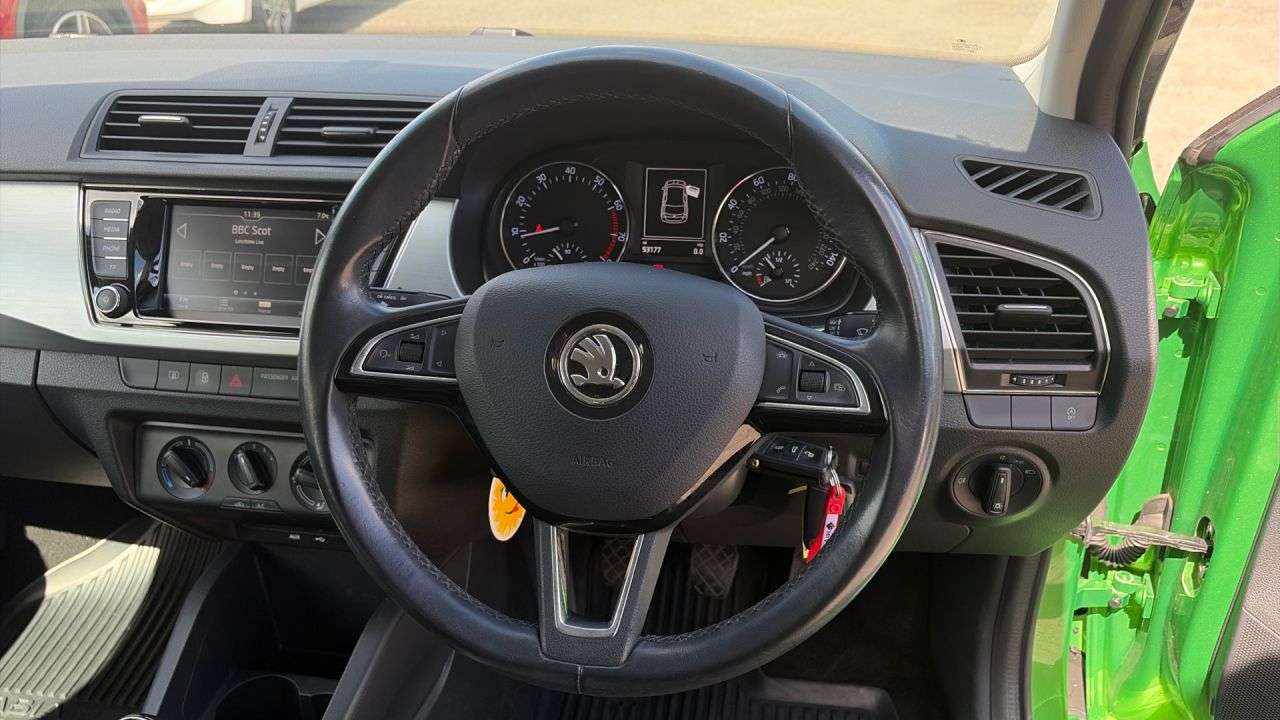 2017 SKODA FABIA 2017 SKODA FABIA