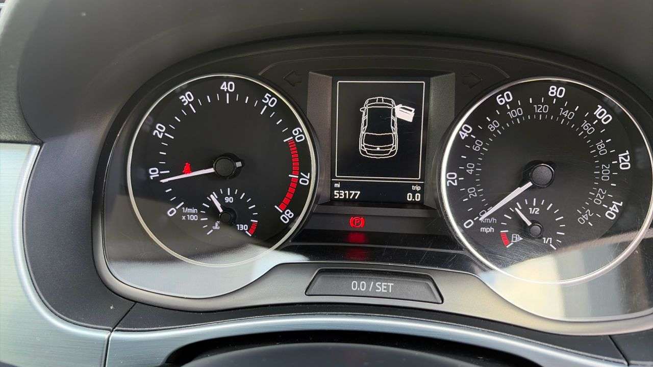 2017 SKODA FABIA 2017 SKODA FABIA