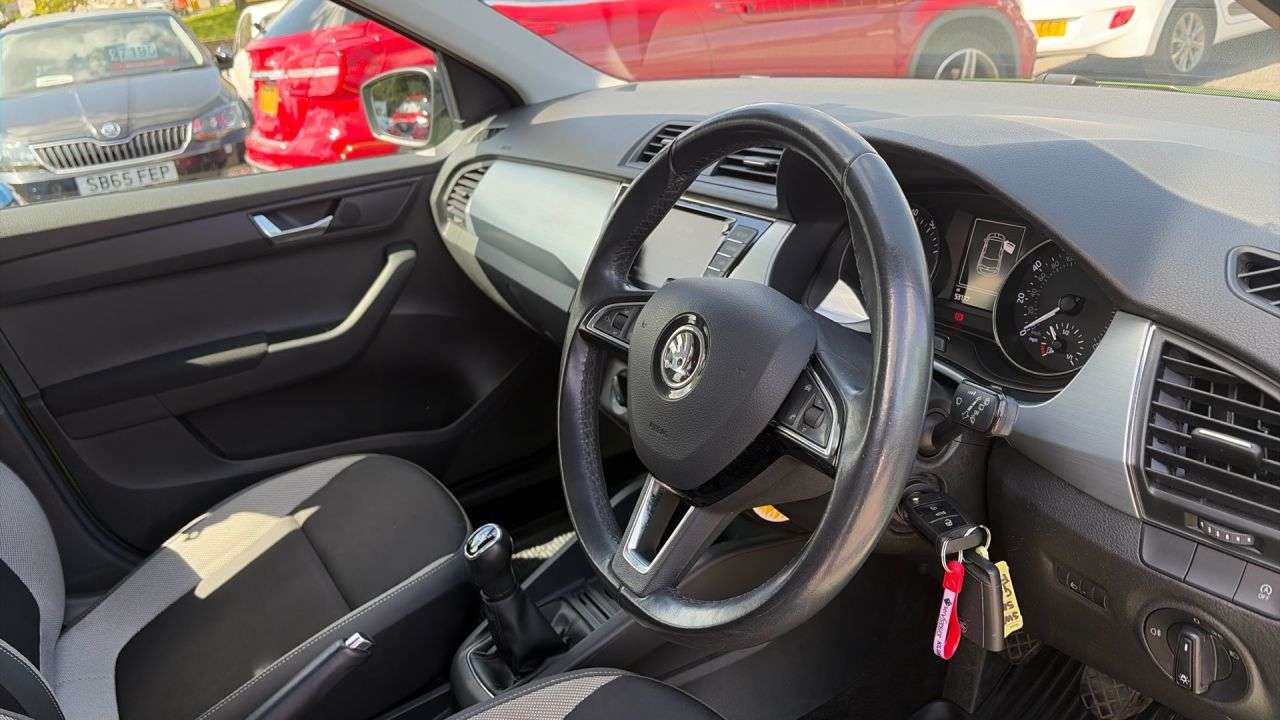 2017 SKODA FABIA 2017 SKODA FABIA