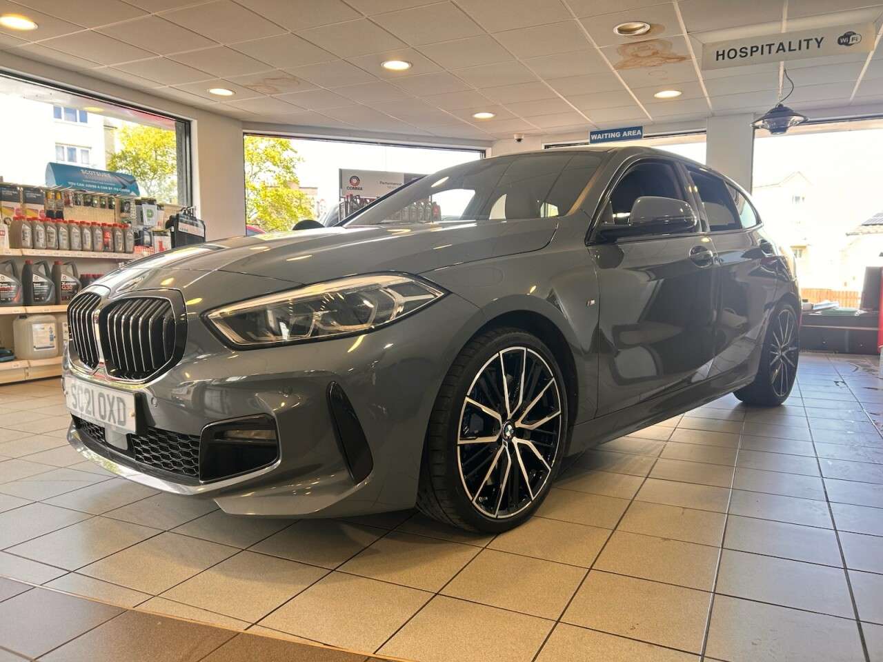 A 2021 BMW 1 SERIES 1.5 118i M Sport (LCP) Hatchback 5dr Petrol DCT Euro 6 (s/s) (136 ps) A 2021 BMW 1 SERIES 1.5 118i M Sport (LCP) Hatchback 5dr Petrol DCT Euro 6 (s/s) (136 ps)