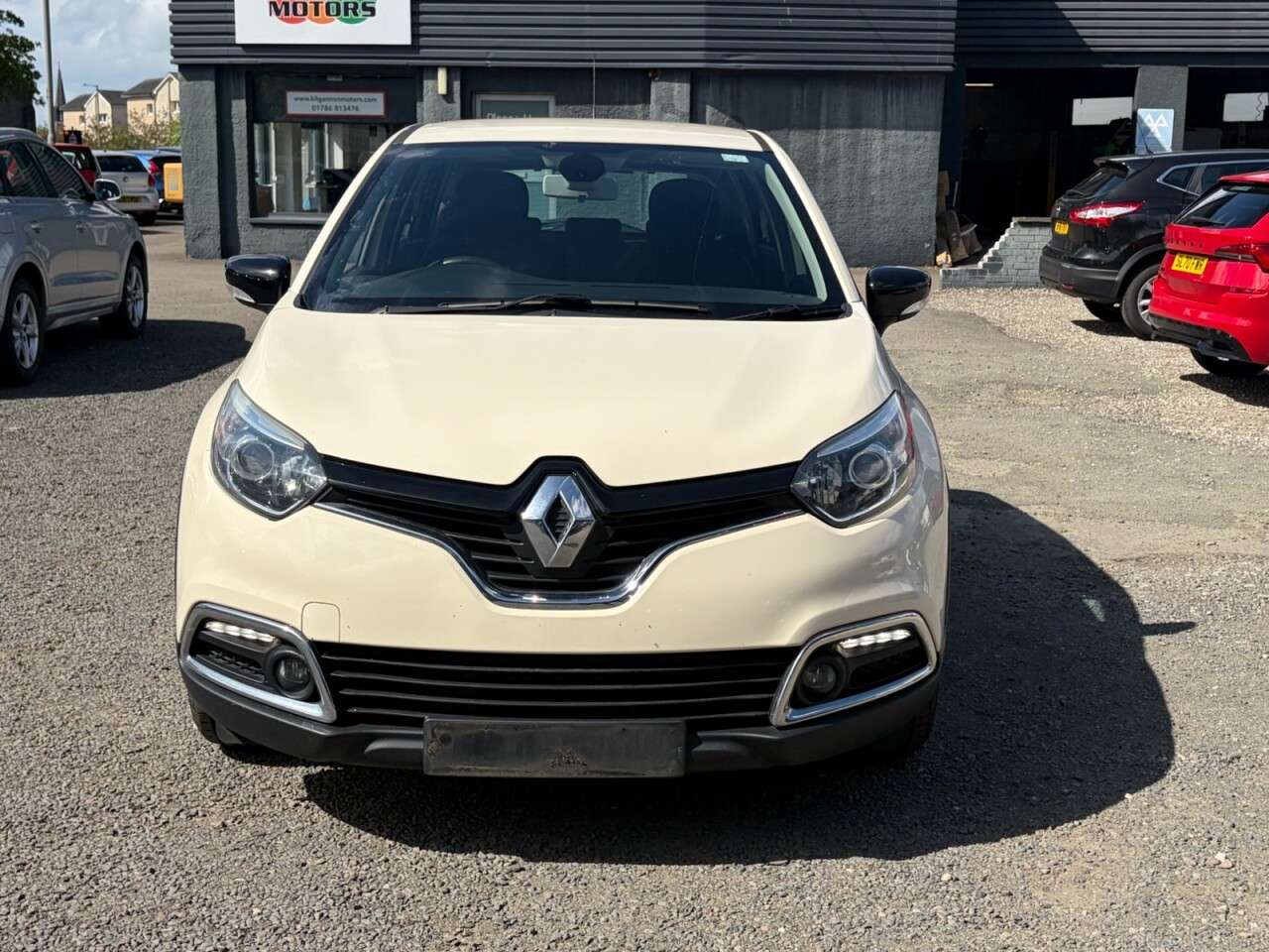 A 2016 RENAULT CAPTUR 1.5 dCi ENERGY Dynamique Nav SUV 5dr Diesel Auto Euro 6 (s/s) (90 ps) A 2016 RENAULT CAPTUR 1.5 dCi ENERGY Dynamique Nav SUV 5dr Diesel Auto Euro 6 (s/s) (90 ps)