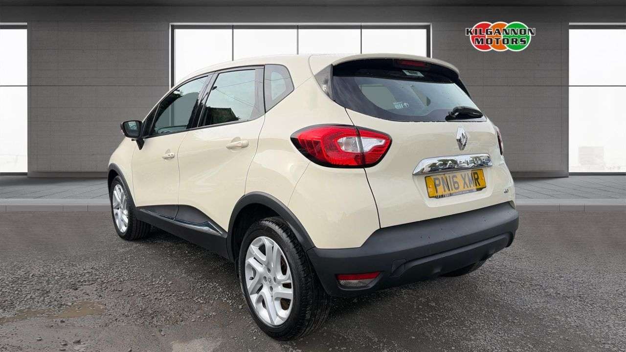A 2016 RENAULT CAPTUR 1.5 dCi ENERGY Dynamique Nav SUV 5dr Diesel Auto Euro 6 (s/s) (90 ps) Sat-N A 2016 RENAULT CAPTUR 1.5 dCi ENERGY Dynamique Nav SUV 5dr Diesel Auto Euro 6 (s/s) (90 ps) Sat-N