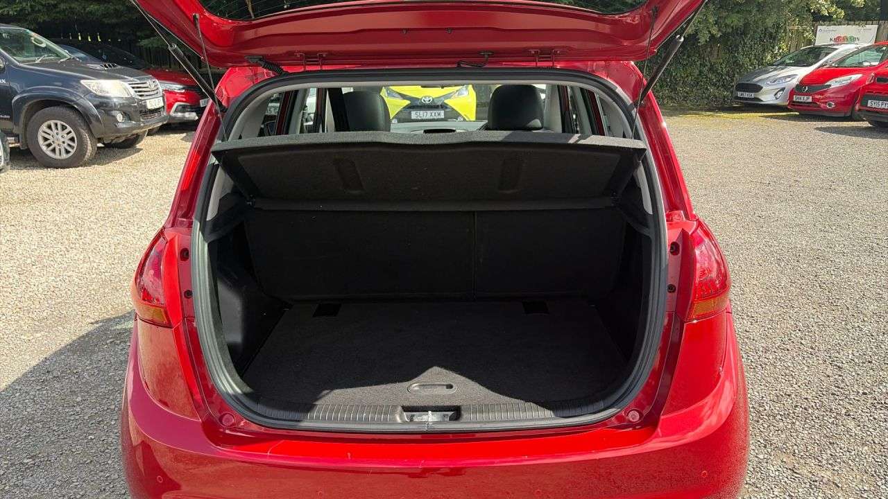2016 KIA VENGA 2016 KIA VENGA