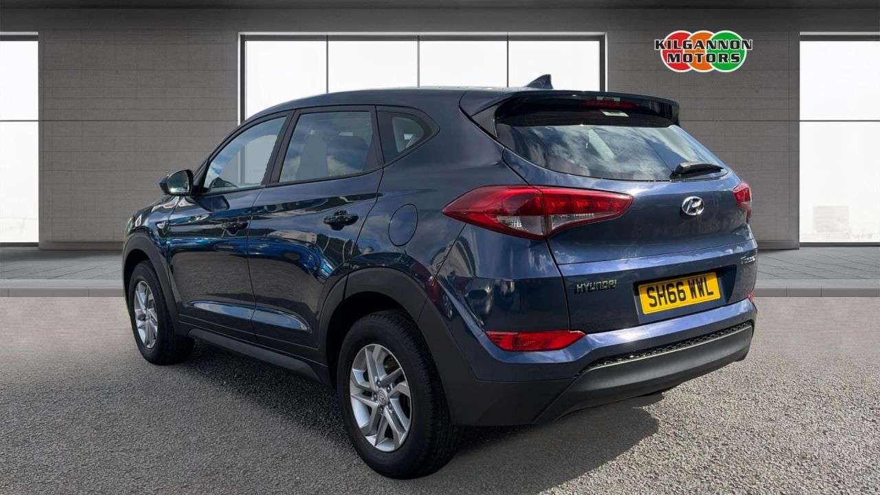 A 2016 HYUNDAI TUCSON 1.7 CRDi Blue Drive S SUV 5dr Diesel Manual Euro 6 (s/s) (116 ps) Sat-Nav - A 2016 HYUNDAI TUCSON 1.7 CRDi Blue Drive S SUV 5dr Diesel Manual Euro 6 (s/s) (116 ps) Sat-Nav -
