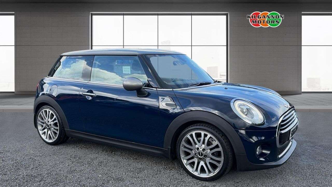 A 2016 MINI HATCH 1.5 Cooper Seven Hatchback 3dr Petrol Manual Euro 6 (s/s) (136 ps) Special A 2016 MINI HATCH 1.5 Cooper Seven Hatchback 3dr Petrol Manual Euro 6 (s/s) (136 ps) Special