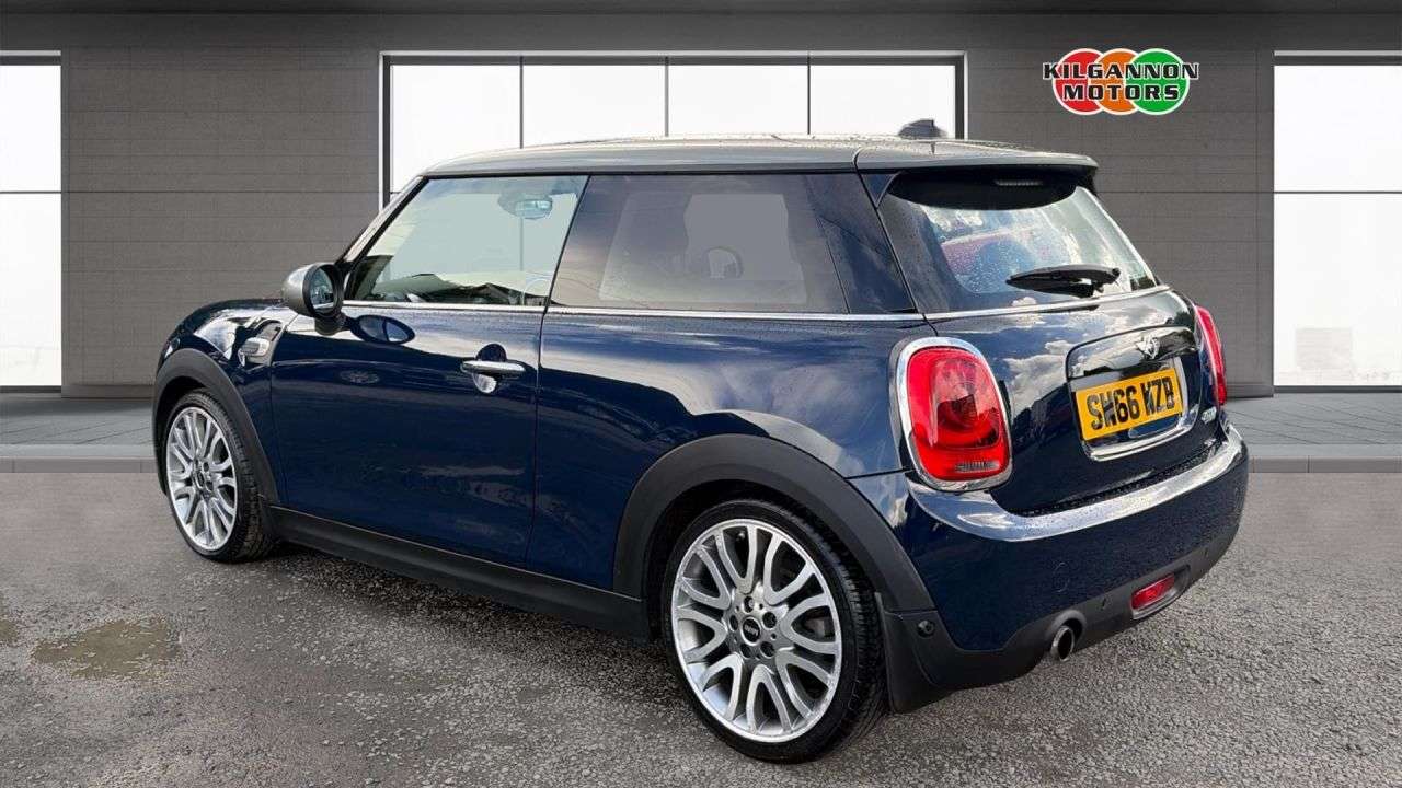 A 2016 MINI HATCH 1.5 Cooper Seven Hatchback 3dr Petrol Manual Euro 6 (s/s) (136 ps) Special A 2016 MINI HATCH 1.5 Cooper Seven Hatchback 3dr Petrol Manual Euro 6 (s/s) (136 ps) Special