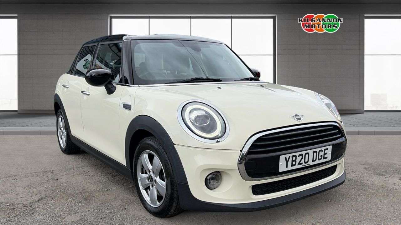 A 2020 MINI HATCH 1.5 Cooper Classic Hatchback 5dr Petrol Steptronic Euro 6 (s/s) (136 ps) Al A 2020 MINI HATCH 1.5 Cooper Classic Hatchback 5dr Petrol Steptronic Euro 6 (s/s) (136 ps) Al