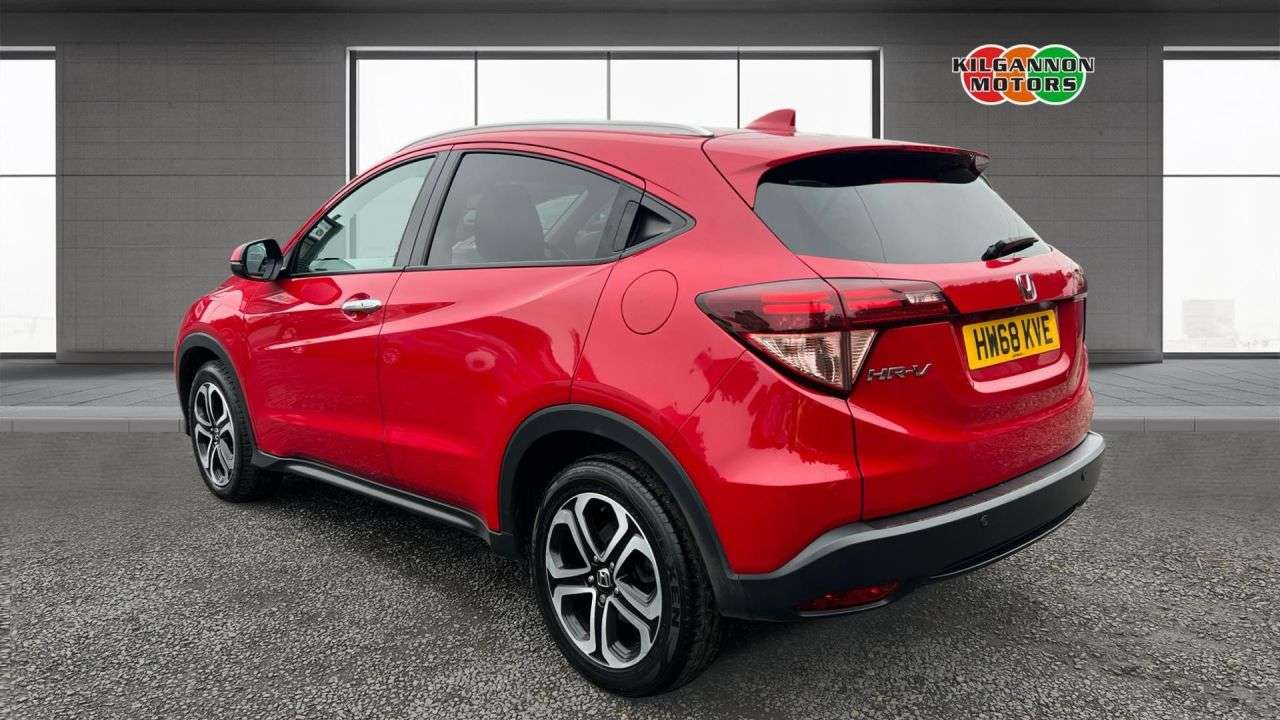 A 2018 HONDA HR-V 1.6 i-DTEC EX SUV 5dr Diesel Manual Euro 6 (s/s) (120 ps) Reversing camera A 2018 HONDA HR-V 1.6 i-DTEC EX SUV 5dr Diesel Manual Euro 6 (s/s) (120 ps) Reversing camera
