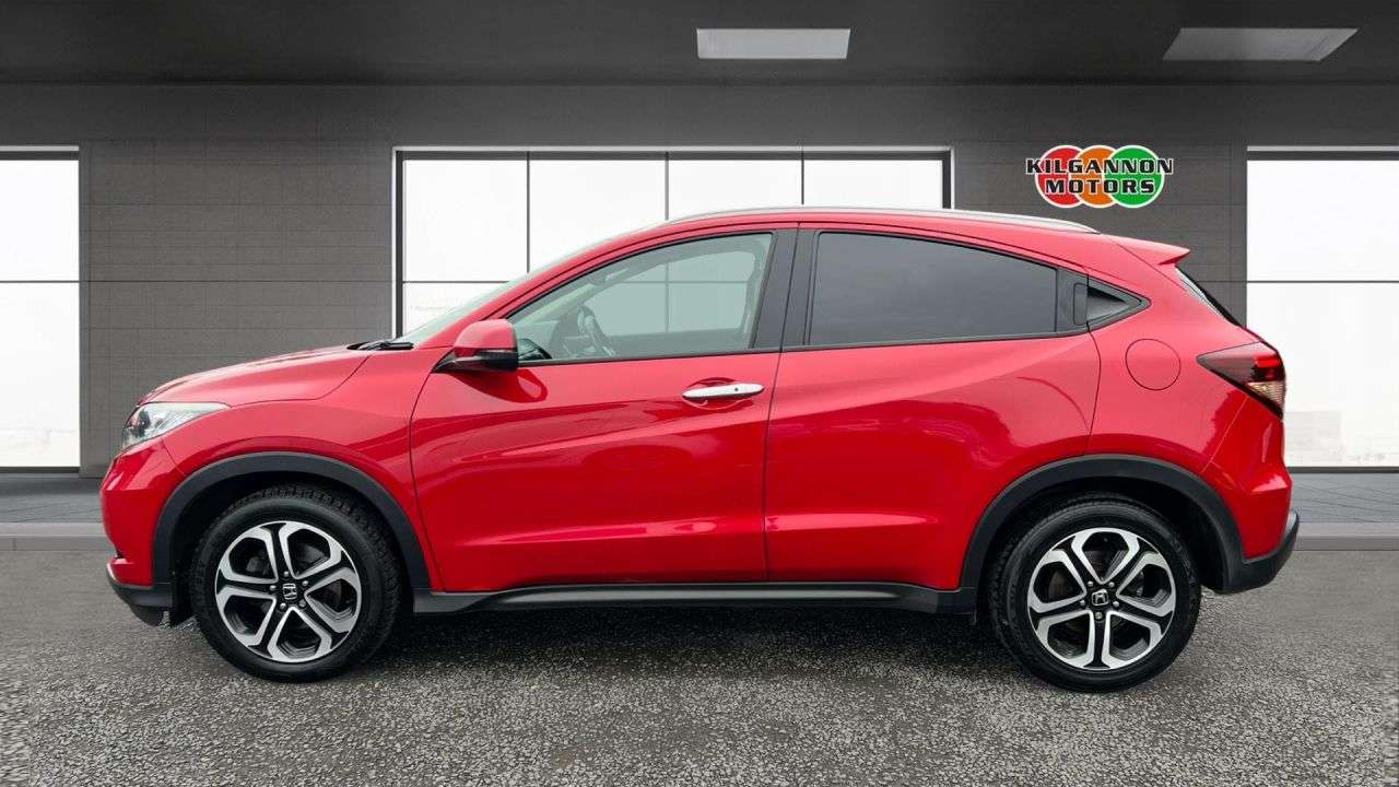 A 2018 HONDA HR-V 1.6 i-DTEC EX SUV 5dr Diesel Manual Euro 6 (s/s) (120 ps) Reversing camera A 2018 HONDA HR-V 1.6 i-DTEC EX SUV 5dr Diesel Manual Euro 6 (s/s) (120 ps) Reversing camera