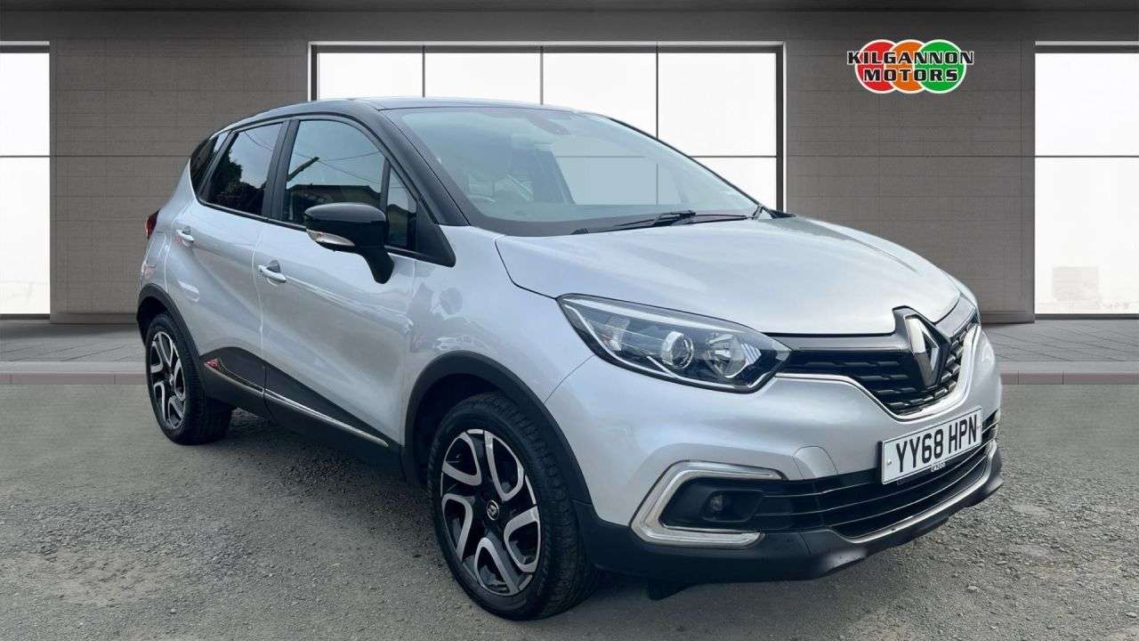 A 2018 RENAULT CAPTUR 0.9 TCe ENERGY Iconic SUV 5dr Petrol Manual Euro 6 (s/s) (90 ps) Sat-Nav - A 2018 RENAULT CAPTUR 0.9 TCe ENERGY Iconic SUV 5dr Petrol Manual Euro 6 (s/s) (90 ps) Sat-Nav -