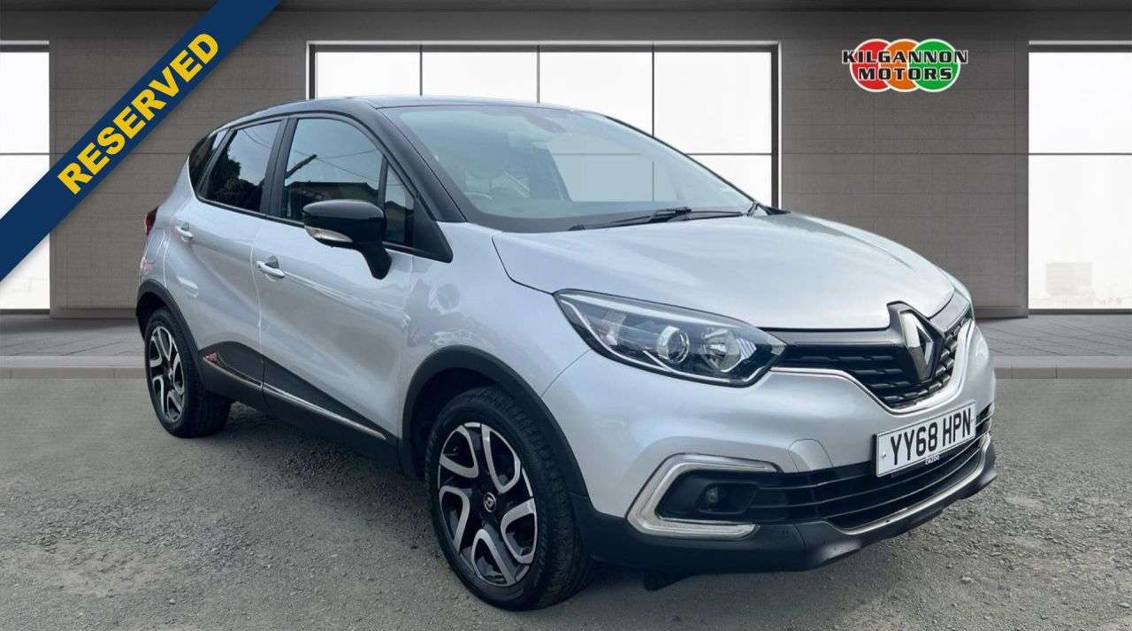 A 2018 RENAULT CAPTUR 0.9 TCe ENERGY Iconic SUV 5dr Petrol Manual Euro 6 (s/s) (90 ps) Sat-Nav - A 2018 RENAULT CAPTUR 0.9 TCe ENERGY Iconic SUV 5dr Petrol Manual Euro 6 (s/s) (90 ps) Sat-Nav -