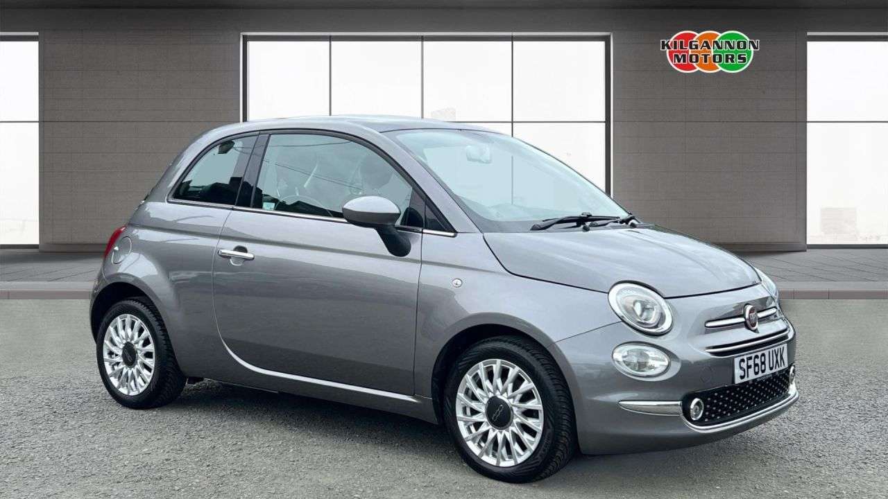 A 2018 FIAT 500 1.2 Lounge Hatchback 3dr Petrol Manual Euro 6 (s/s) (69 bhp) Panoramic Roof A 2018 FIAT 500 1.2 Lounge Hatchback 3dr Petrol Manual Euro 6 (s/s) (69 bhp) Panoramic Roof