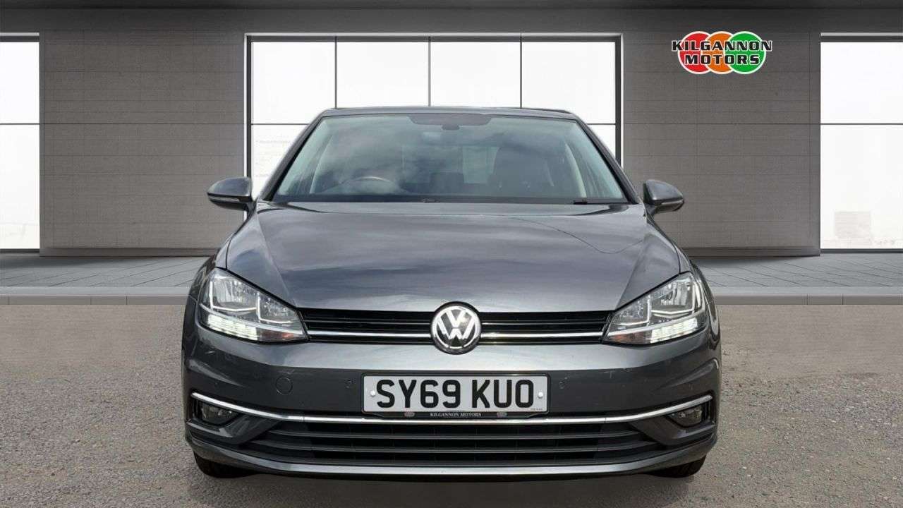 A 2019 VOLKSWAGEN GOLF 1.5 TSI EVO Match Hatchback 5dr Petrol Manual Euro 6 (s/s) (150 ps) Sat-Nav A 2019 VOLKSWAGEN GOLF 1.5 TSI EVO Match Hatchback 5dr Petrol Manual Euro 6 (s/s) (150 ps) Sat-Nav