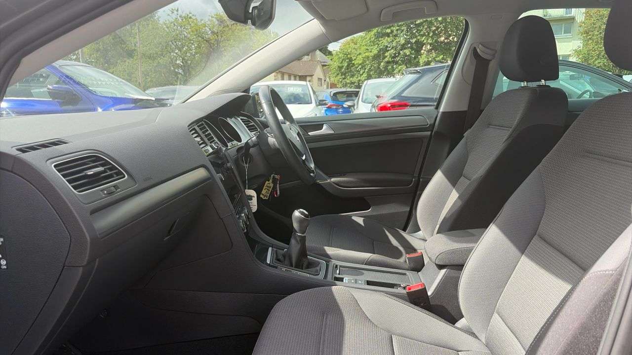 2019 VOLKSWAGEN GOLF 2019 VOLKSWAGEN GOLF