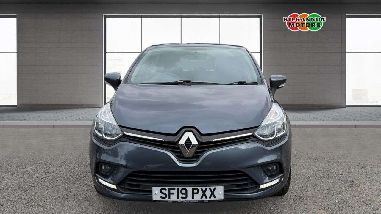 A 2019 RENAULT CLIO 1.5 dCi Play Hatchback 5dr Diesel Manual Euro 6 (s/s) (90 ps) Cruise Contro A 2019 RENAULT CLIO 1.5 dCi Play Hatchback 5dr Diesel Manual Euro 6 (s/s) (90 ps) Cruise Contro