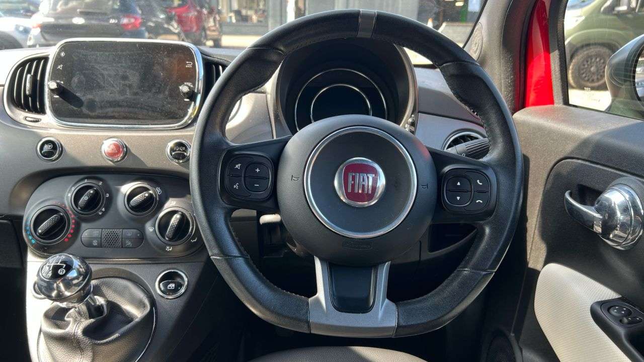2017 FIAT 500 2017 FIAT 500
