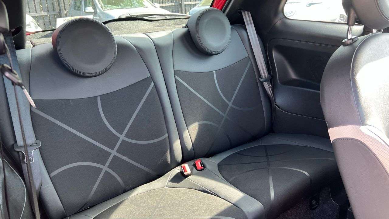 2017 FIAT 500 2017 FIAT 500