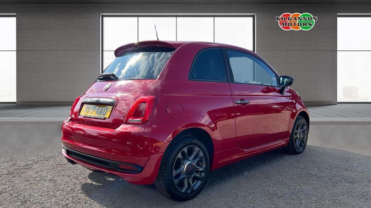 2017 FIAT 500 2017 FIAT 500