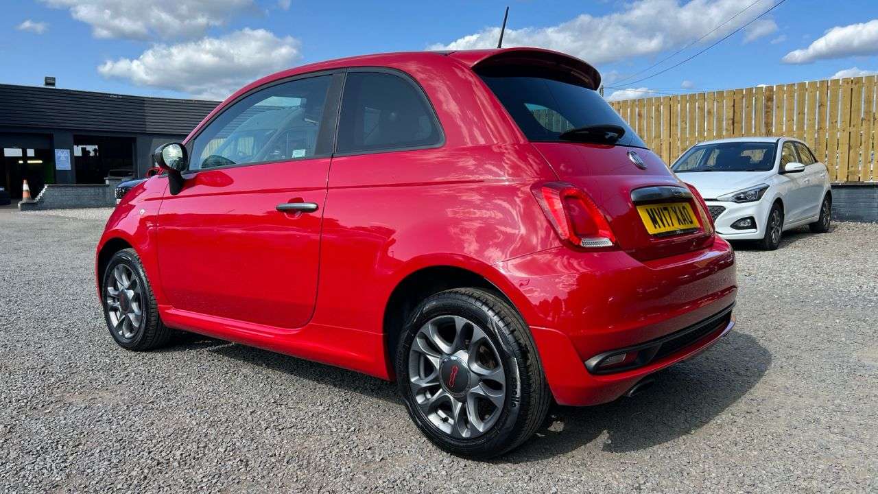 2017 FIAT 500 2017 FIAT 500