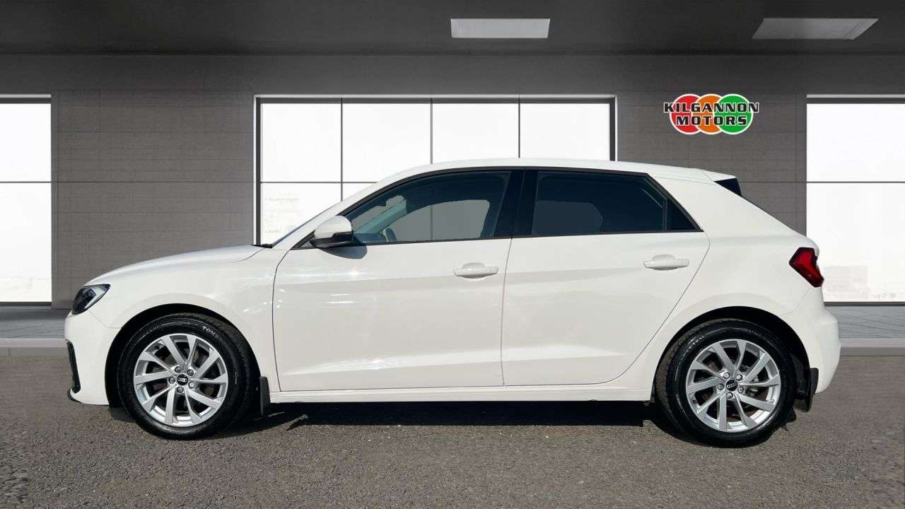 A 2021 AUDI A1 1.0 TFSI 30 Sport Sportback 5dr Petrol S Tronic Euro 6 (s/s) (110 ps) Alloy A 2021 AUDI A1 1.0 TFSI 30 Sport Sportback 5dr Petrol S Tronic Euro 6 (s/s) (110 ps) Alloy