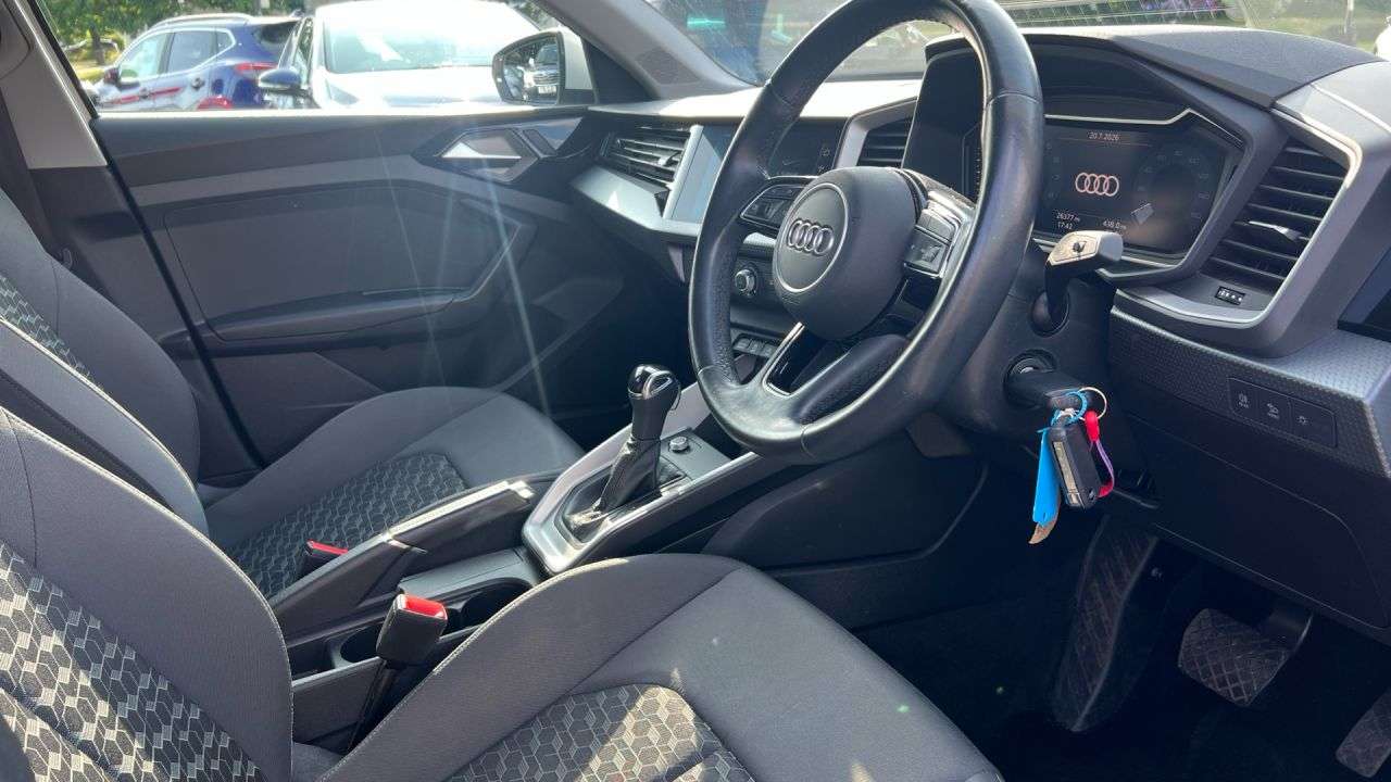 2021 AUDI A1 2021 AUDI A1