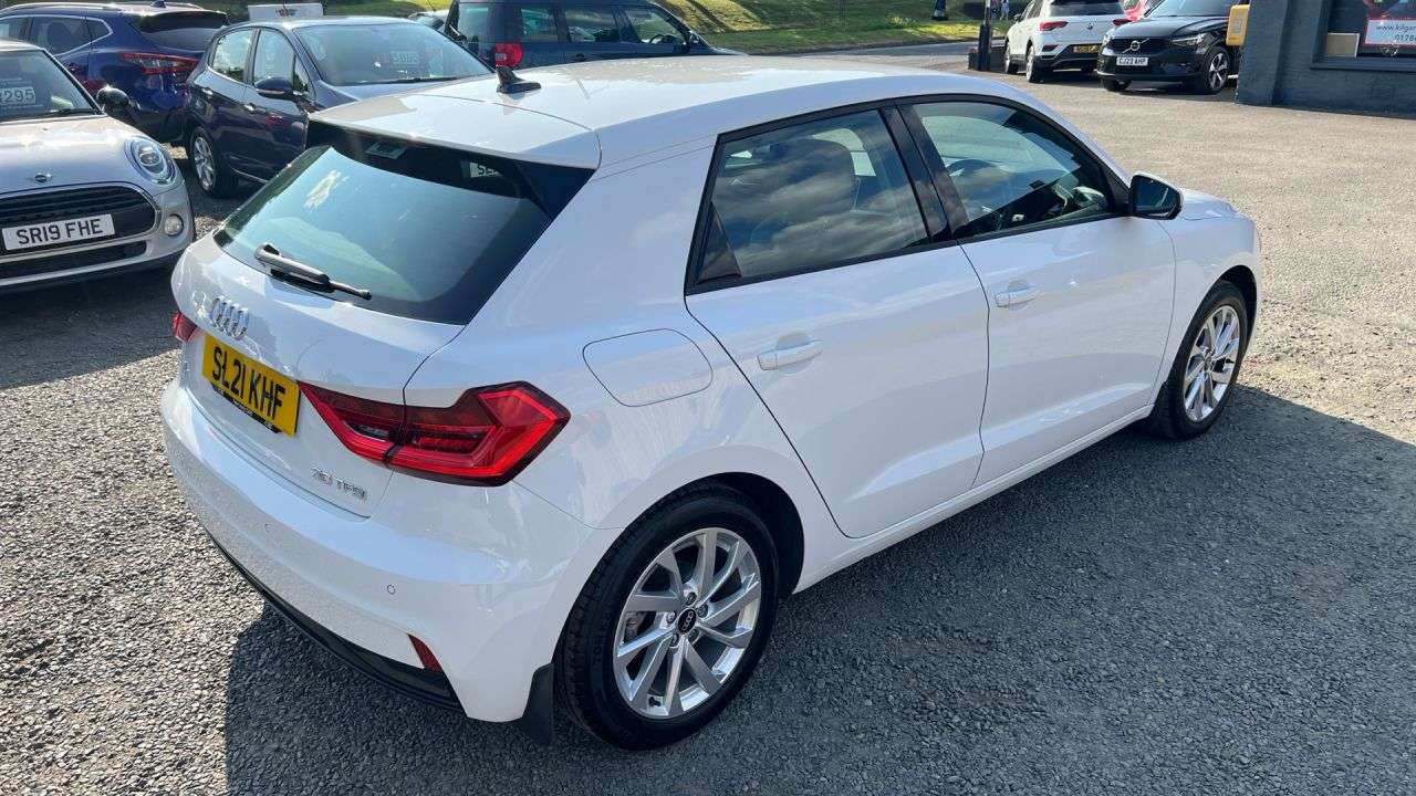 2021 AUDI A1 2021 AUDI A1