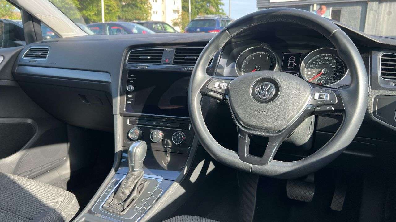 2019 VOLKSWAGEN GOLF 2019 VOLKSWAGEN GOLF