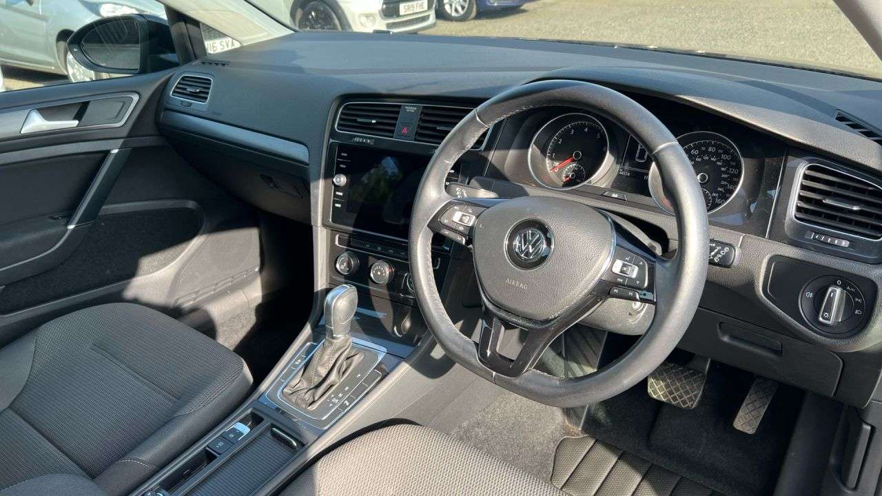 2019 VOLKSWAGEN GOLF 2019 VOLKSWAGEN GOLF