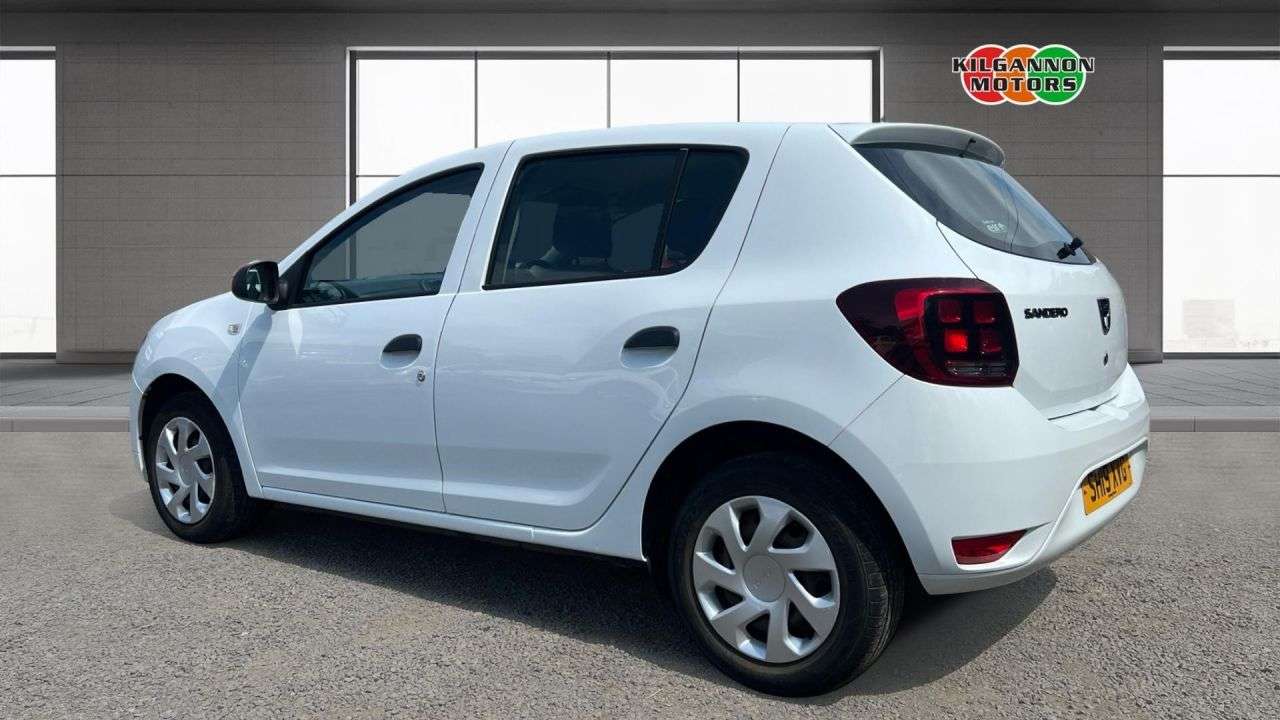 A 2019 DACIA SANDERO 1.0 SCe Essential Hatchback 5dr Petrol Manual Euro 6 (75 ps) Bluetooth - US A 2019 DACIA SANDERO 1.0 SCe Essential Hatchback 5dr Petrol Manual Euro 6 (75 ps) Bluetooth - US